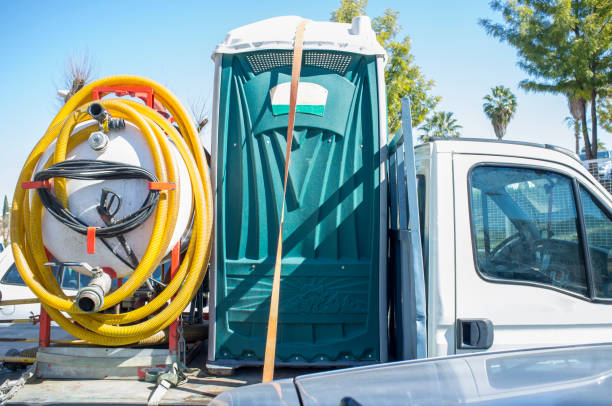 Best Portable toilet rental cost  in Village Of Waukesha, WI
